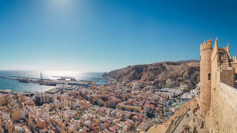 destinos cálidos en invierno: Almería